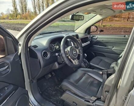 Джип Compass 2011 у Врадиевке на Automoto.ua Сірий Джип Compass, об'ємом двигуна 2.4 л та пробігом 175 тис. км за 8999 $, фото 12 на Automoto.ua