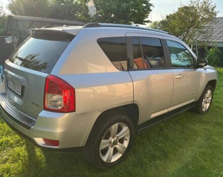 Сірий Джип Compass, об'ємом двигуна 2.4 л та пробігом 281 тис. км за 8900 $, фото 3 на Automoto.ua