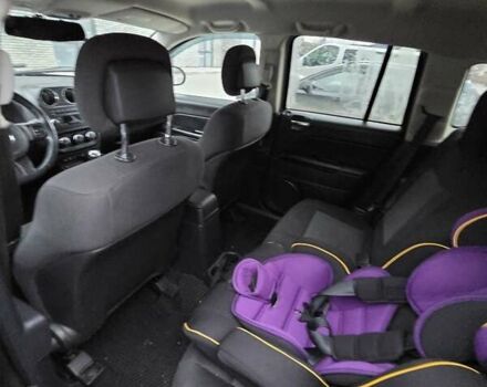 Сірий Джип Compass, об'ємом двигуна 2.36 л та пробігом 195 тис. км за 7500 $, фото 8 на Automoto.ua