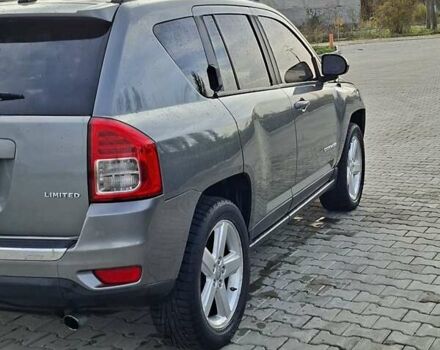Джип Compass 2011 у Врадиевке на Automoto.ua Сірий Джип Compass, об'ємом двигуна 2.4 л та пробігом 175 тис. км за 8999 $, фото 5 на Automoto.ua