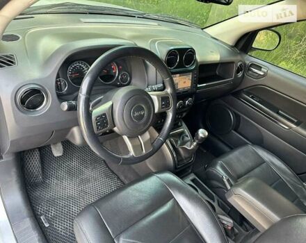 Сірий Джип Compass, об'ємом двигуна 2.14 л та пробігом 235 тис. км за 9600 $, фото 18 на Automoto.ua