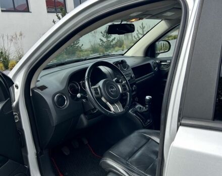 Сірий Джип Compass, об'ємом двигуна 2 л та пробігом 220 тис. км за 9500 $, фото 5 на Automoto.ua