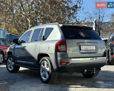 Джип Компас 2011 в Одессе на Automoto.ua Серый Джип Компас, объемом двигателя 2.36 л и пробегом 298 тыс. км за 6500 $, фото 33 на Automoto.ua