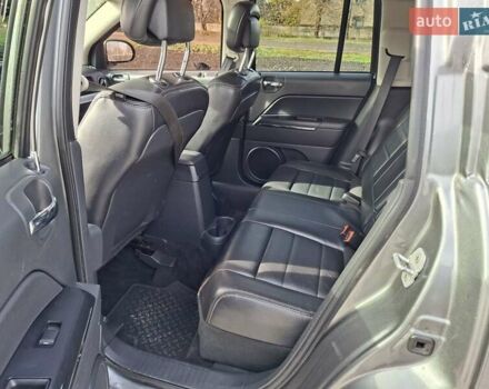 Джип Compass 2011 у Врадиевке на Automoto.ua Сірий Джип Compass, об'ємом двигуна 2.4 л та пробігом 175 тис. км за 8999 $, фото 14 на Automoto.ua