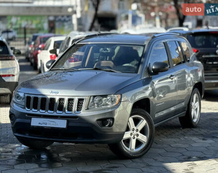 Джип Компас 2011 в Одессе на Automoto.ua Серый Джип Компас, объемом двигателя 2.36 л и пробегом 298 тыс. км за 6500 $, фото 11 на Automoto.ua