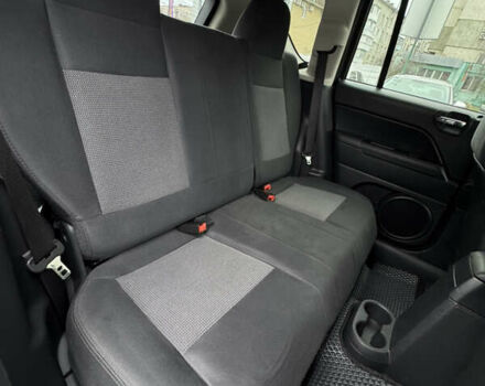 Сірий Джип Compass, об'ємом двигуна 2 л та пробігом 75 тис. км за 9999 $, фото 17 на Automoto.ua