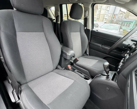 Сірий Джип Compass, об'ємом двигуна 2 л та пробігом 75 тис. км за 9999 $, фото 18 на Automoto.ua