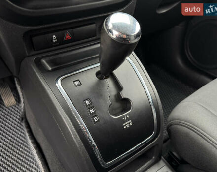 Сірий Джип Compass, об'ємом двигуна 2 л та пробігом 75 тис. км за 9999 $, фото 21 на Automoto.ua