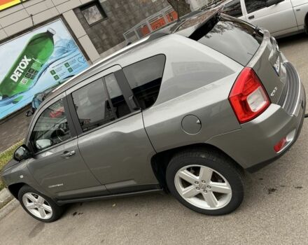 Сірий Джип Compass, об'ємом двигуна 2.1 л та пробігом 237 тис. км за 10500 $, фото 1 на Automoto.ua