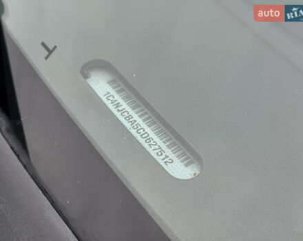 Сірий Джип Compass, об'ємом двигуна 2 л та пробігом 75 тис. км за 9999 $, фото 23 на Automoto.ua