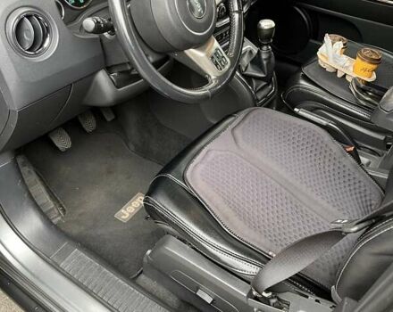 Сірий Джип Compass, об'ємом двигуна 2.14 л та пробігом 211 тис. км за 10500 $, фото 3 на Automoto.ua