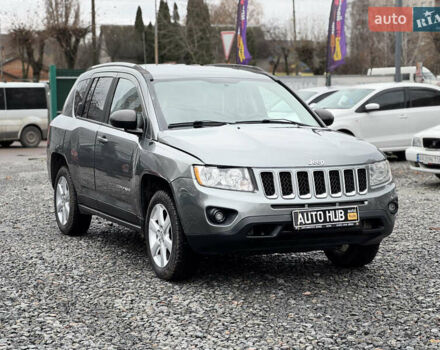 Сірий Джип Compass, об'ємом двигуна 2 л та пробігом 75 тис. км за 9999 $, фото 1 на Automoto.ua