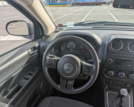 Сірий Джип Compass, об'ємом двигуна 2.4 л та пробігом 172 тис. км за 9000 $, фото 7 на Automoto.ua