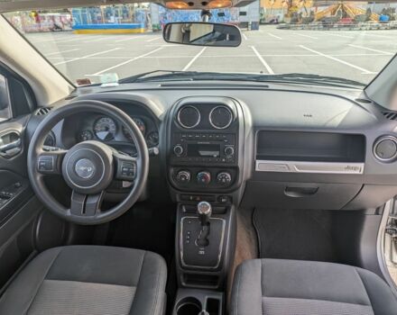 Сірий Джип Compass, об'ємом двигуна 2.4 л та пробігом 172 тис. км за 9000 $, фото 12 на Automoto.ua