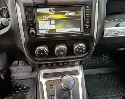 Серый Джип Компас, объемом двигателя 2.36 л и пробегом 125 тыс. км за 11500 $, фото 21 на Automoto.ua