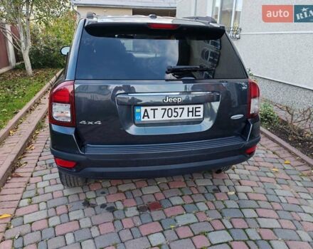 Джип Compass 2013 у Тысменице на Automoto.ua Сірий Джип Compass, об'ємом двигуна 2.36 л та пробігом 89 тис. км за 10800 $, фото 3 на Automoto.ua