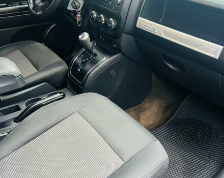 Серый Джип Компас, объемом двигателя 2 л и пробегом 236 тыс. км за 9500 $, фото 11 на Automoto.ua