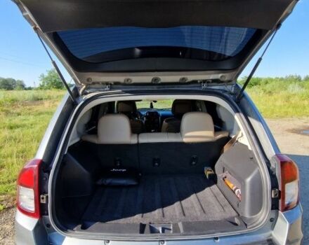 Сірий Джип Compass, об'ємом двигуна 2.4 л та пробігом 96 тис. км за 11600 $, фото 2 на Automoto.ua