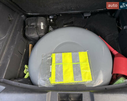 Сірий Джип Compass, об'ємом двигуна 2.4 л та пробігом 187 тис. км за 11900 $, фото 11 на Automoto.ua