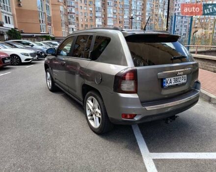 Серый Джип Компас, объемом двигателя 2.36 л и пробегом 125 тыс. км за 11500 $, фото 3 на Automoto.ua
