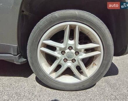 Серый Джип Компас, объемом двигателя 2.36 л и пробегом 125 тыс. км за 11500 $, фото 18 на Automoto.ua