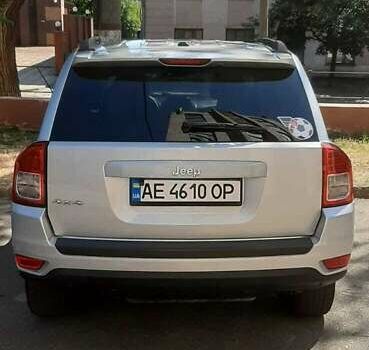 Сірий Джип Compass, об'ємом двигуна 2.4 л та пробігом 160 тис. км за 10000 $, фото 2 на Automoto.ua