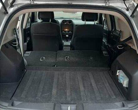 Сірий Джип Compass, об'ємом двигуна 2.4 л та пробігом 160 тис. км за 10000 $, фото 17 на Automoto.ua