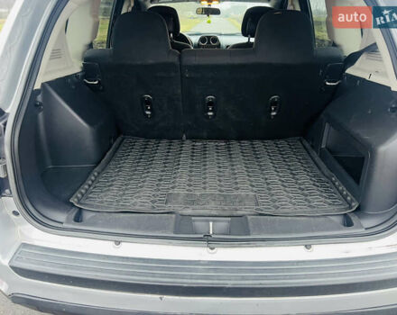 Серый Джип Компас, объемом двигателя 2 л и пробегом 236 тыс. км за 9500 $, фото 19 на Automoto.ua