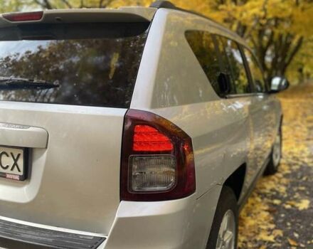 Сірий Джип Compass, об'ємом двигуна 2 л та пробігом 147 тис. км за 10000 $, фото 8 на Automoto.ua
