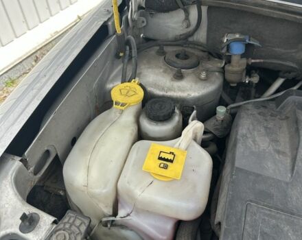 Серый Джип Компас, объемом двигателя 2.4 л и пробегом 240 тыс. км за 9400 $, фото 8 на Automoto.ua