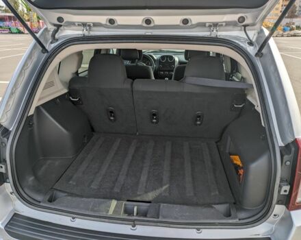 Сірий Джип Compass, об'ємом двигуна 2.4 л та пробігом 172 тис. км за 9000 $, фото 22 на Automoto.ua