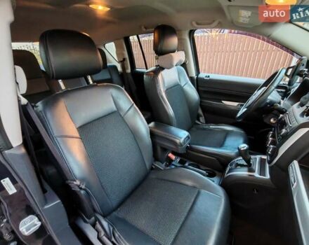 Джип Compass 2013 у Тысменице на Automoto.ua Сірий Джип Compass, об'ємом двигуна 2.36 л та пробігом 89 тис. км за 10800 $, фото 15 на Automoto.ua