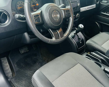 Серый Джип Компас, объемом двигателя 2 л и пробегом 236 тыс. км за 9500 $, фото 10 на Automoto.ua