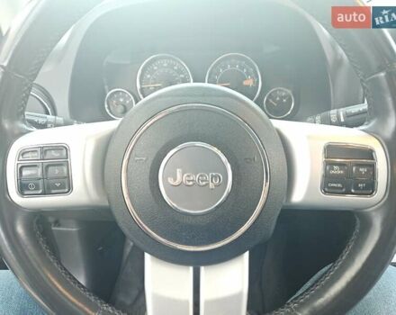 Сірий Джип Compass, об'ємом двигуна 2.36 л та пробігом 90 тис. км за 9000 $, фото 16 на Automoto.ua