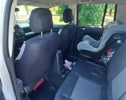 Сірий Джип Compass, об'ємом двигуна 2.4 л та пробігом 136 тис. км за 9800 $, фото 3 на Automoto.ua