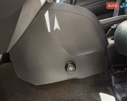 Серый Джип Компас, объемом двигателя 2.36 л и пробегом 125 тыс. км за 11500 $, фото 13 на Automoto.ua