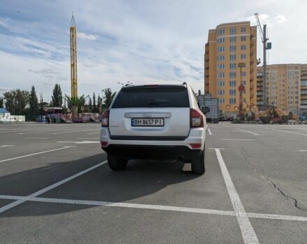 Сірий Джип Compass, об'ємом двигуна 2.4 л та пробігом 172 тис. км за 9000 $, фото 5 на Automoto.ua