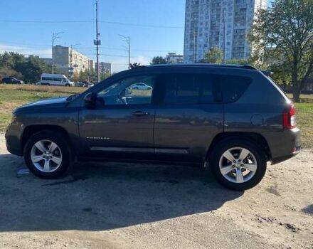 Серый Джип Компас, объемом двигателя 2.36 л и пробегом 264 тыс. км за 9800 $, фото 3 на Automoto.ua