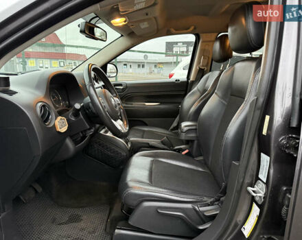 Сірий Джип Compass, об'ємом двигуна 2.36 л та пробігом 263 тис. км за 11490 $, фото 11 на Automoto.ua