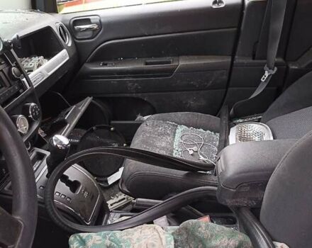Сірий Джип Compass, об'ємом двигуна 2.4 л та пробігом 130 тис. км за 4500 $, фото 22 на Automoto.ua