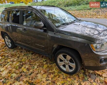 Джип Compass 2014 у Львові на Automoto.ua Сірий Джип Compass, об'ємом двигуна 2.4 л та пробігом 248 тис. км за 9300 $, фото 7 на Automoto.ua