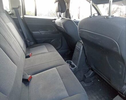 Сірий Джип Compass, об'ємом двигуна 2.4 л та пробігом 130 тис. км за 4500 $, фото 1 на Automoto.ua