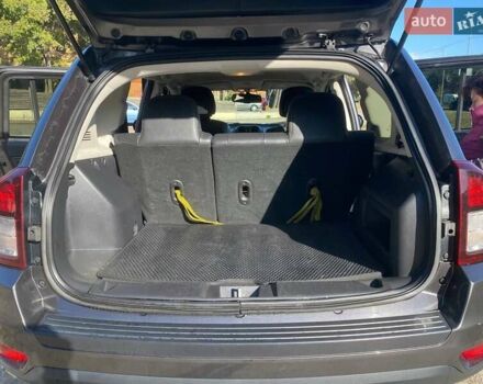 Серый Джип Компас, объемом двигателя 2.36 л и пробегом 264 тыс. км за 9800 $, фото 9 на Automoto.ua