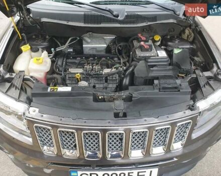 Сірий Джип Compass, об'ємом двигуна 2 л та пробігом 80 тис. км за 8300 $, фото 4 на Automoto.ua