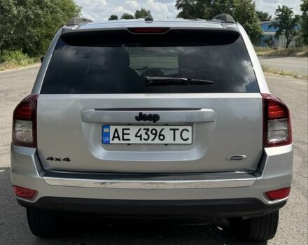 Джип Компас 2014 в Днепре (Днепропетровске) на Automoto.ua Серый Джип Компас, объемом двигателя 2.4 л и пробегом 200 тыс. км за 10200 $, фото 1 на Automoto.ua