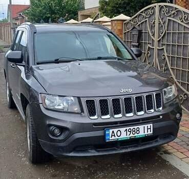 Сірий Джип Compass, об'ємом двигуна 2 л та пробігом 191 тис. км за 9300 $, фото 2 на Automoto.ua