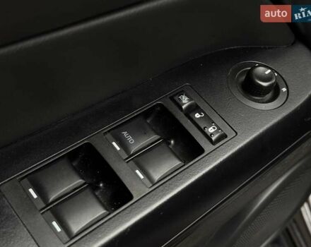 Серый Джип Компас, объемом двигателя 2.36 л и пробегом 85 тыс. км за 7950 $, фото 10 на Automoto.ua