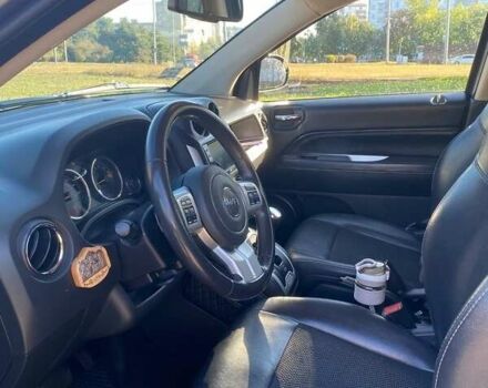 Серый Джип Компас, объемом двигателя 2.36 л и пробегом 264 тыс. км за 9800 $, фото 4 на Automoto.ua