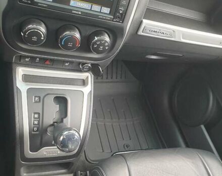 Сірий Джип Compass, об'ємом двигуна 2 л та пробігом 80 тис. км за 8300 $, фото 38 на Automoto.ua