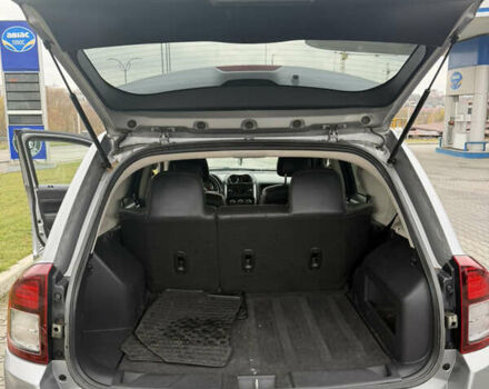 Серый Джип Компас, объемом двигателя 2.4 л и пробегом 220 тыс. км за 8650 $, фото 26 на Automoto.ua